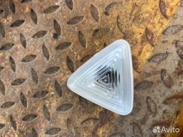 Повторитель поворота в крыло передний правый