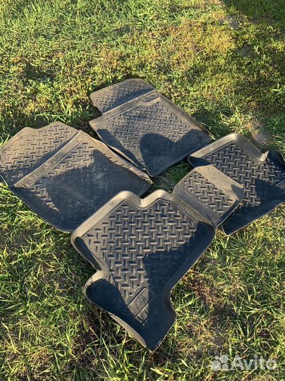 Коврик сузуки грант витара