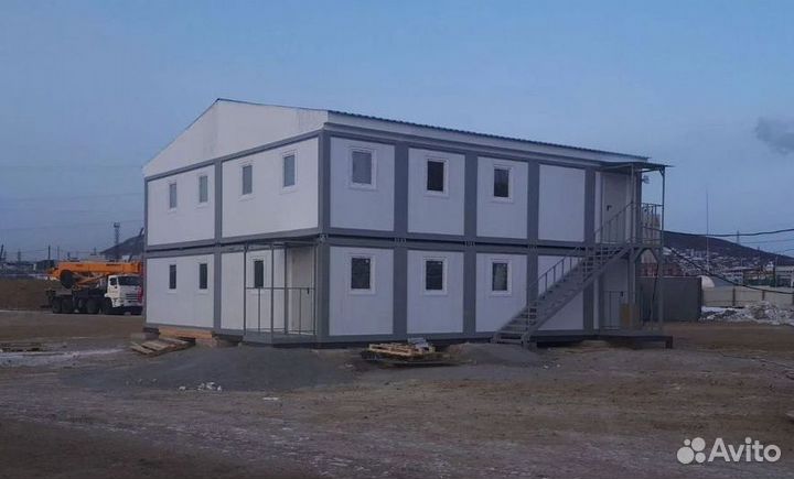 Модульное здание из бытовок