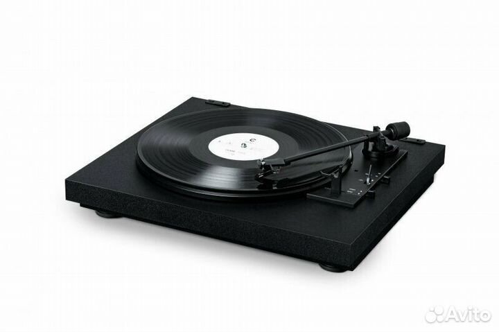 Виниловый проигрыватель PRO-ject A1 (OM 10)