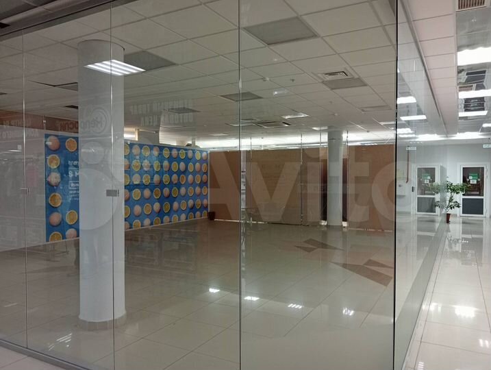 Торговые помещения в ТЦ Мелодия, 100 м²