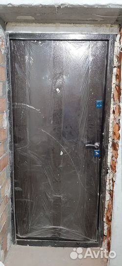 Дверь входная металлическая