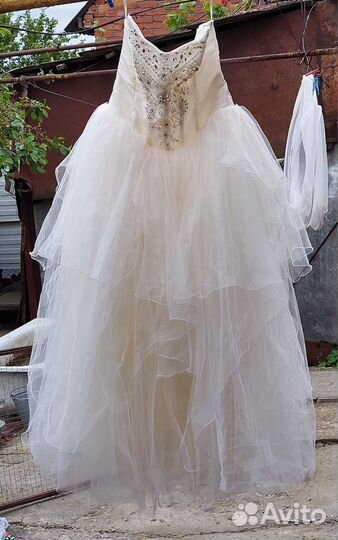 Свадебное платье