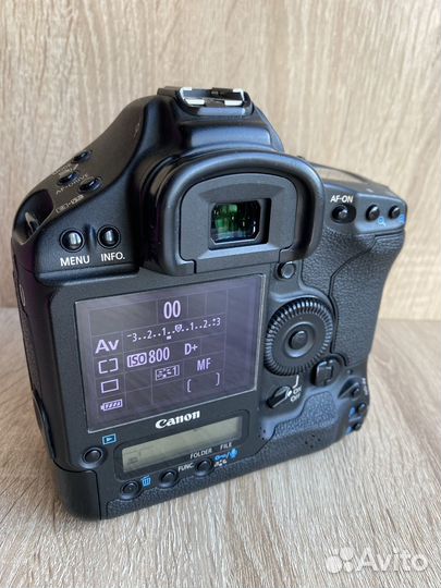 Фотоаппарат canon EOS 1 D Mark lV