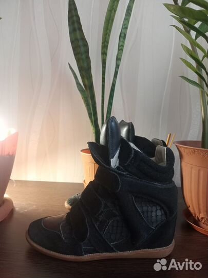 Кроссовки сникерсы 38 р-р