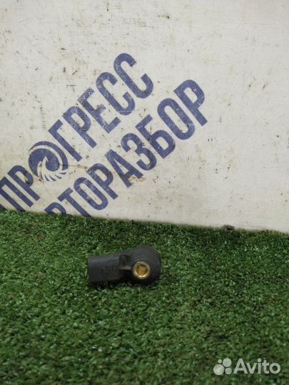 Датчик детонации Volkswagen Touareg кроссовер 3.2