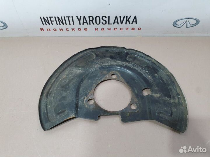Пыльник тормозного диска передний правый Infiniti