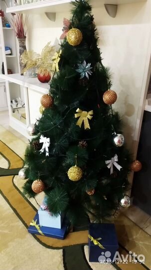 Елка искусственная