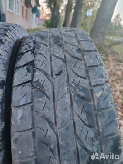 Yokohama Geolandar A/T G015 215/70 R16 100S