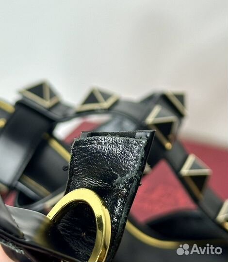 Босоножки Valentino