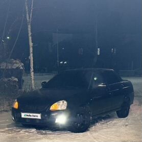 ВАЗ (LADA) Priora 1.6 MT, 2012, 220 690 км