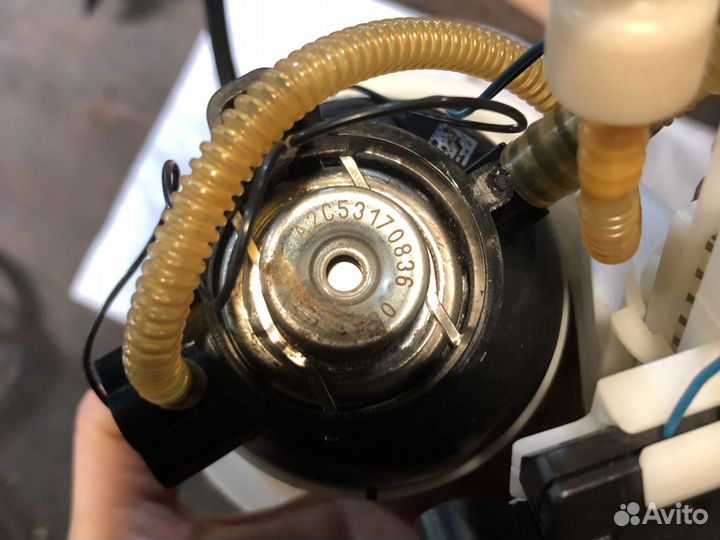 Насос топливный Mercedes C W204 2010 Левый перепус