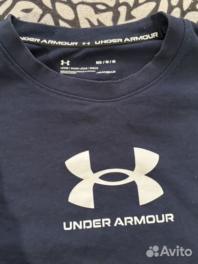Лонгслив under armour