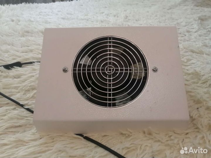 Маникюрный пылесос