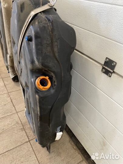 Топливный бак Mercedes-Benz Gl-Class X164.822 OM