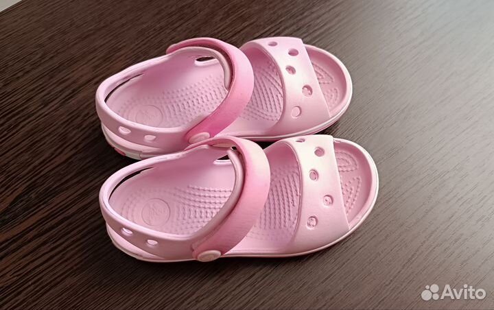 Сандалии crocs c8