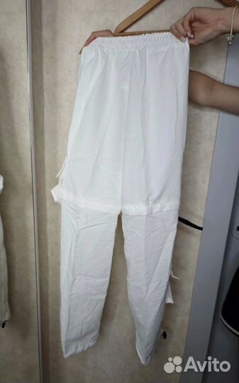 Спортивные женские штаны белые