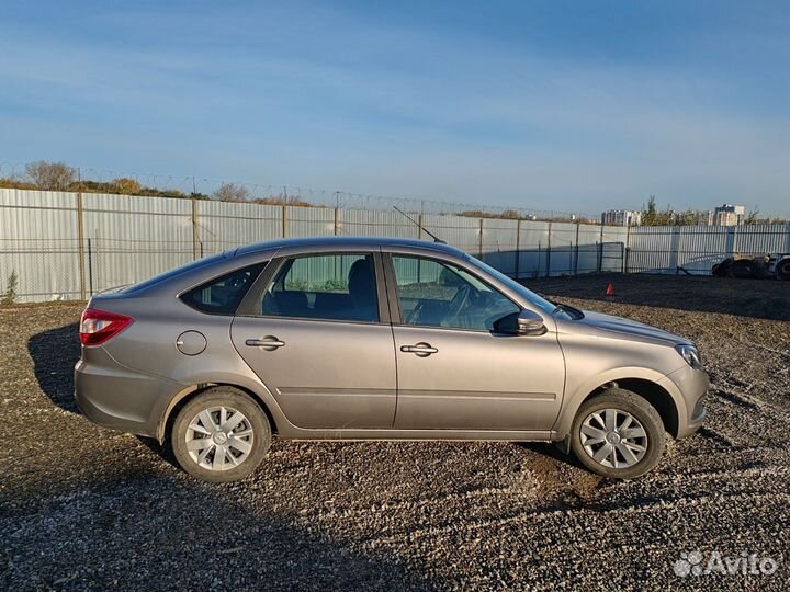 LADA Granta 1.6 МТ, 2022, 32 000 км