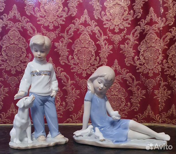 Фарфоровая статуэтка