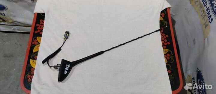 Антенна Ford Focus CB8 pnda 2011