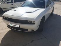 Dodge Challenger 3.6 AT, 2021, 100 000 км, с пробегом, цена 2 000 000 руб.