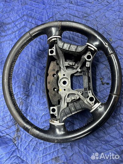 Руль с кнопками Mitsubishi Pajero 4