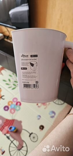 Ковшик и матрасик для купания малыша