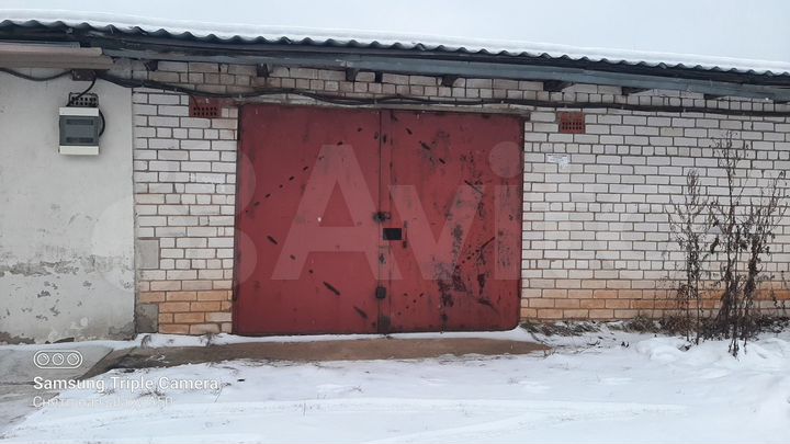 Гараж, > 30 м²