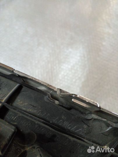 Накладка переднего бампера правая Infinity QX80