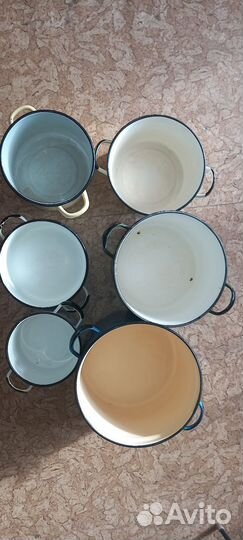 Кастрюли б/у