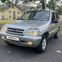 Chevrolet Niva 1.7 MT, 2005, 231 500 км, с пробегом, цена 245 000 руб.