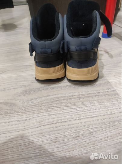 Ботинки демисезонные 35