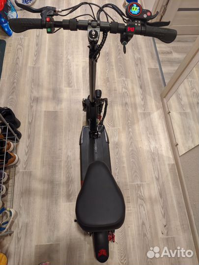 Электросамокат Zaxboard Avatar V2