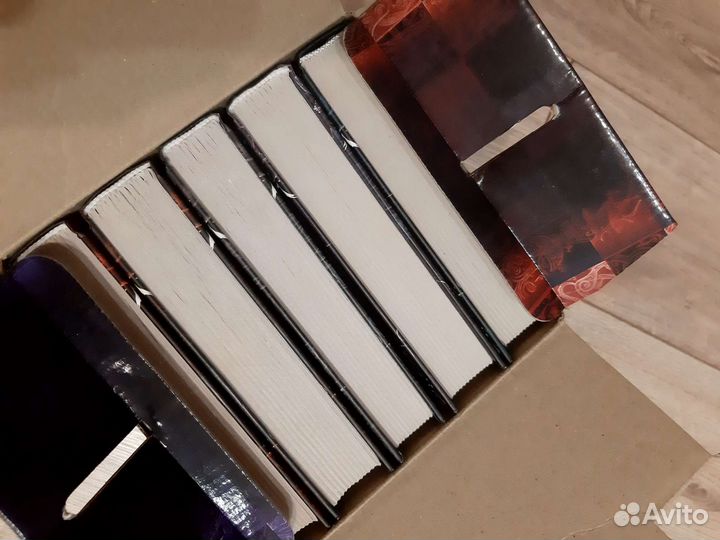 Дарители книги