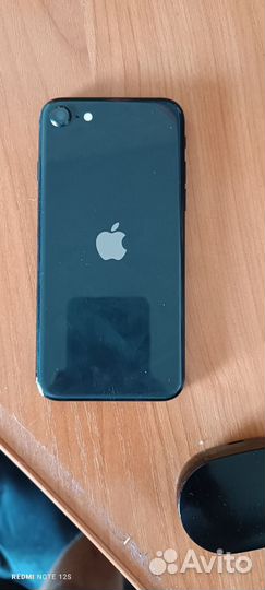 iPhone SE (2020), 64 ГБ