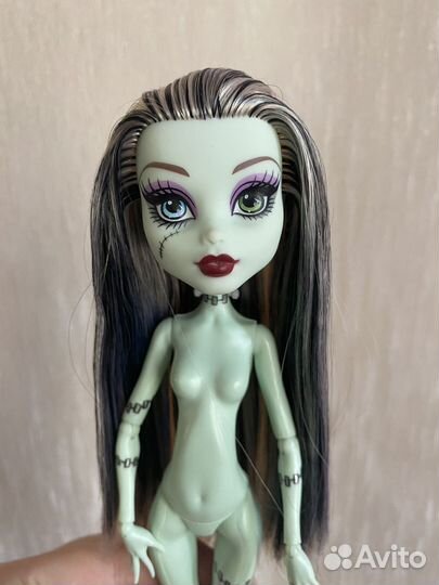 Кукла Монстер Хай френки штейн базовая 2012