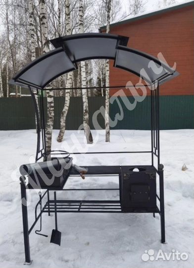 Мангал с крышей