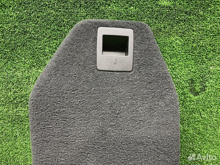 Обшивка багажника левая BMW X7 G07