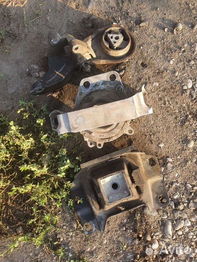 Подушки двигателя мазда 3 бк, 3 бк мпс