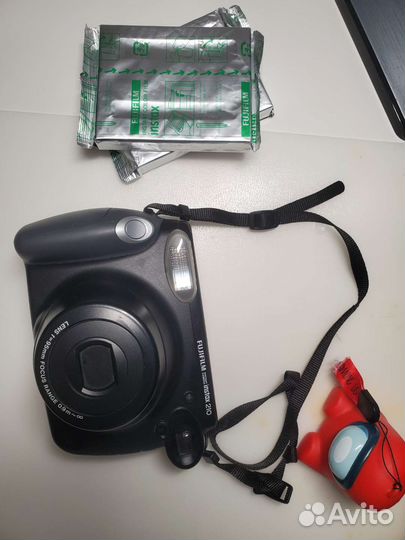 Фотоаппарат поларойд Fujifilm instax 210