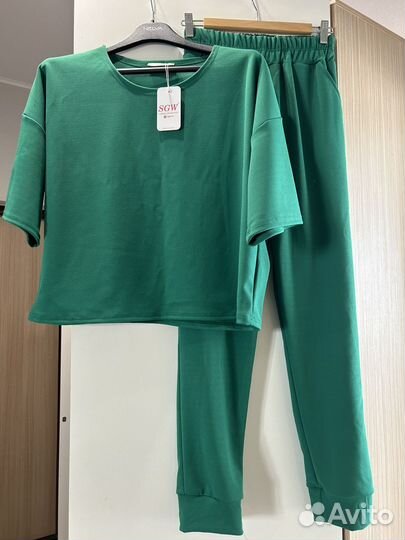 Костюм новый