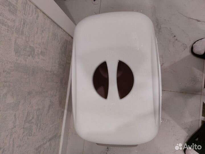 Закрытый лоток для кошек