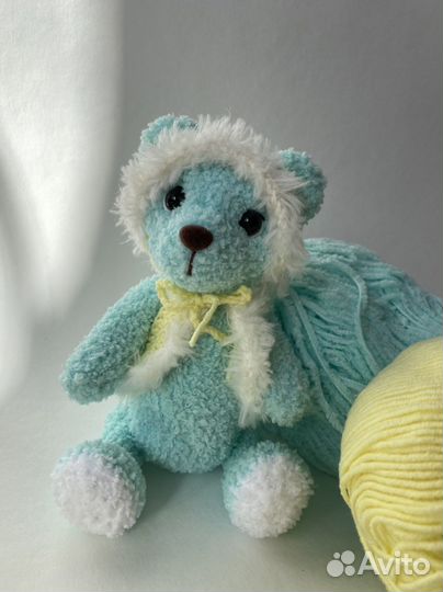 Вязаная игрушка ручной работы Амигуруми. Мишка