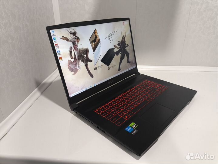 MSI katana 17 RTX2050, I5-11260H, 17,3 Ram16