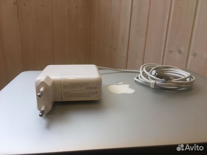 Apple macbook air 13 A1369