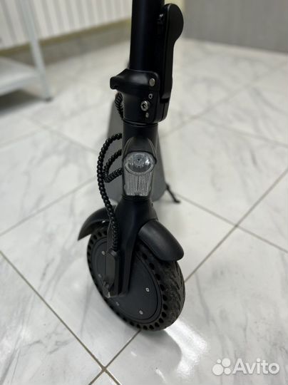 Iconbit Kick Scooter City.Новые