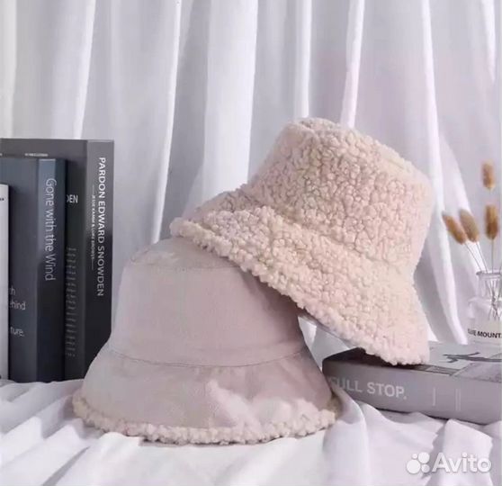 Головные уборы женские новые