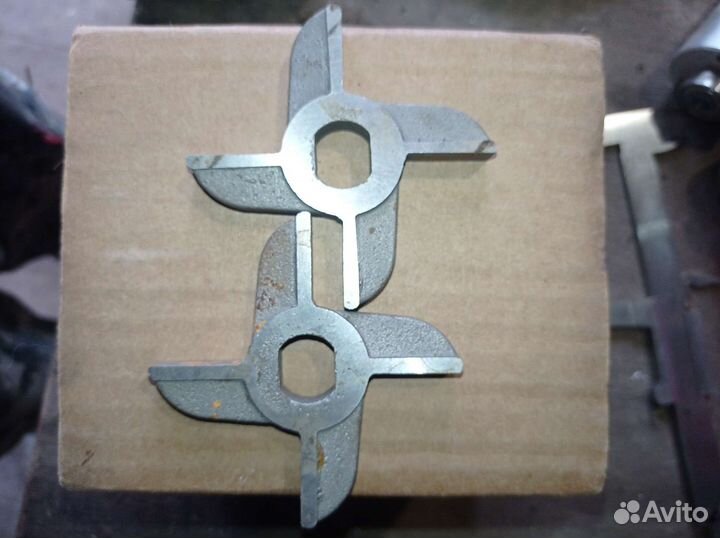 Комплект решëток и ножей для мясорубки D-81,5