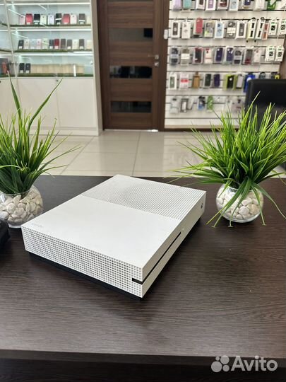 Xbox One S 1t + Forza Horizon 4