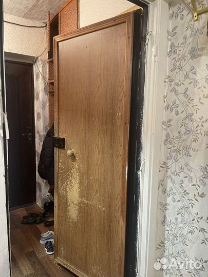 Железная металлическая дверь бу